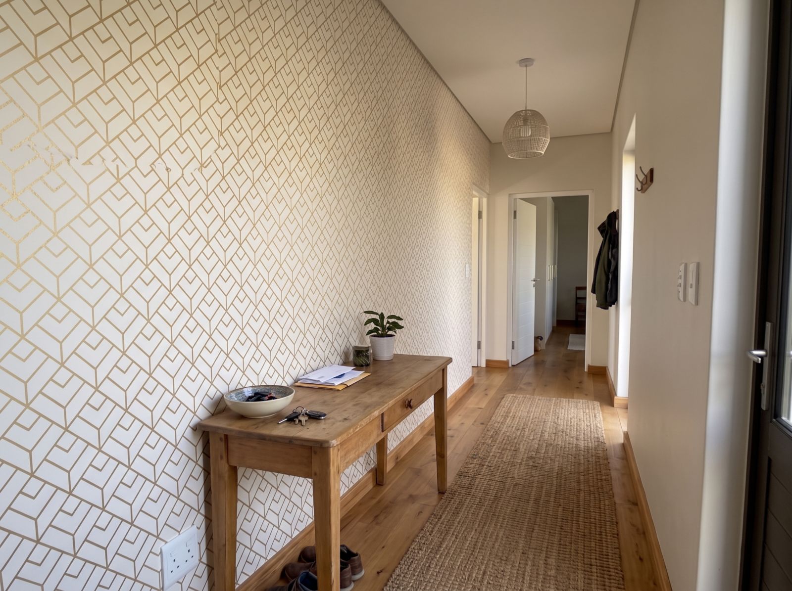 Venn Wallpaper 3 Wallpaper and Wall Murals South Africa Venn Wallpaper shown in a hallway