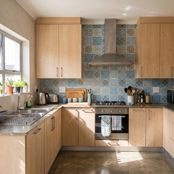 Cerceta Tile Wallpaper