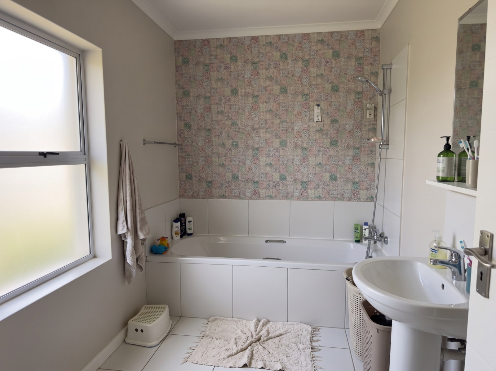 Vintage Solaa Tile Wallpaper 3 Wallpaper and Wall Murals South Africa Vintage Solaa Tile Wallpaper shown in a bathroom