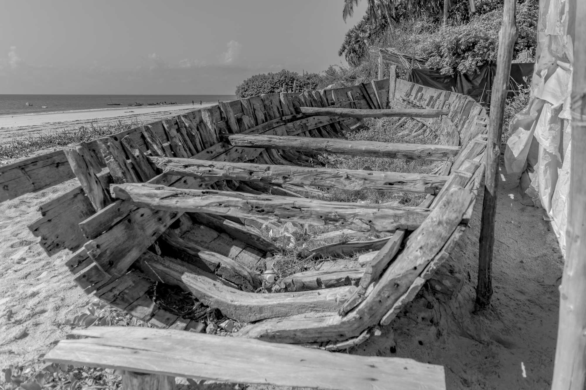 Mural Travel in time 2 Wallpaper and Wall Murals South Africa Mural Travel in time, shipwreck on a beach in grey, black and white mural - WallpaperOnline